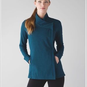 Lululemon coast wrap II heather Alberta lake sz.2